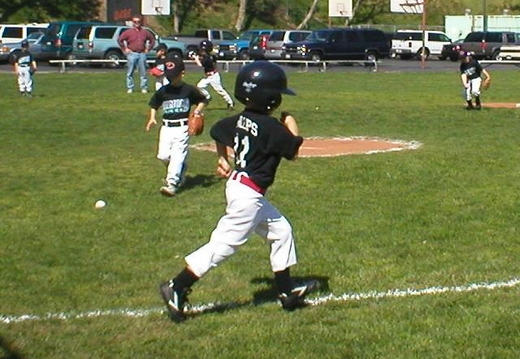 2003.03.22 - jonathan's first tball game