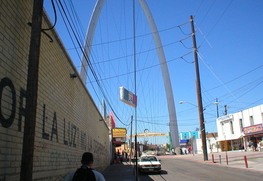 mexicans are well connected.. look at all the drug stores!