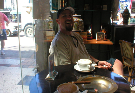lightin up a nice cubano to go with a couple tastey cuban vanilla lattes