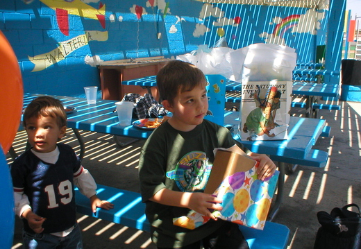 2003.04.24 - jonathan's 6th bday