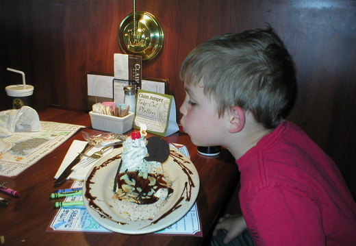 free cake! yeah!