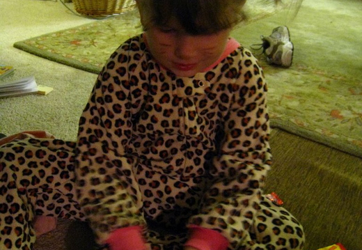 hannah in kitty costume