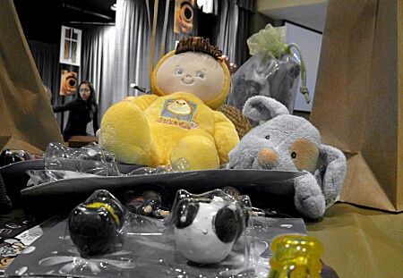 toys selective color