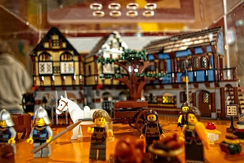 lego store jonathan bday